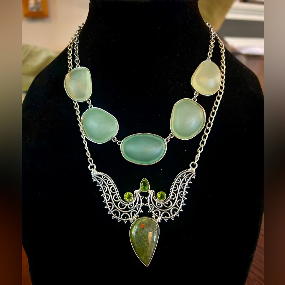 Bundle/lot of 2 statement necklaces silver-plated faux seaglass unakite peridot